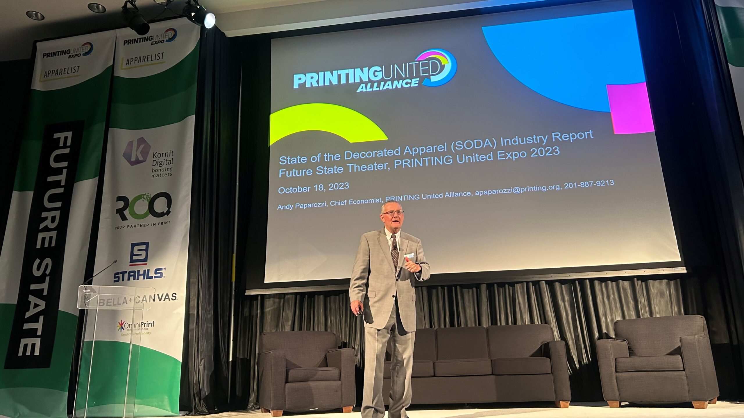 Andy Paparozzi presents data from the SODA Survey in the Future State Theater