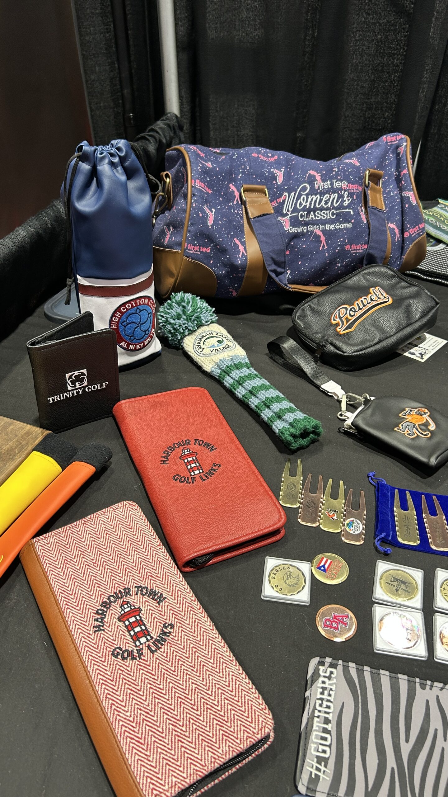 custom golf accessories