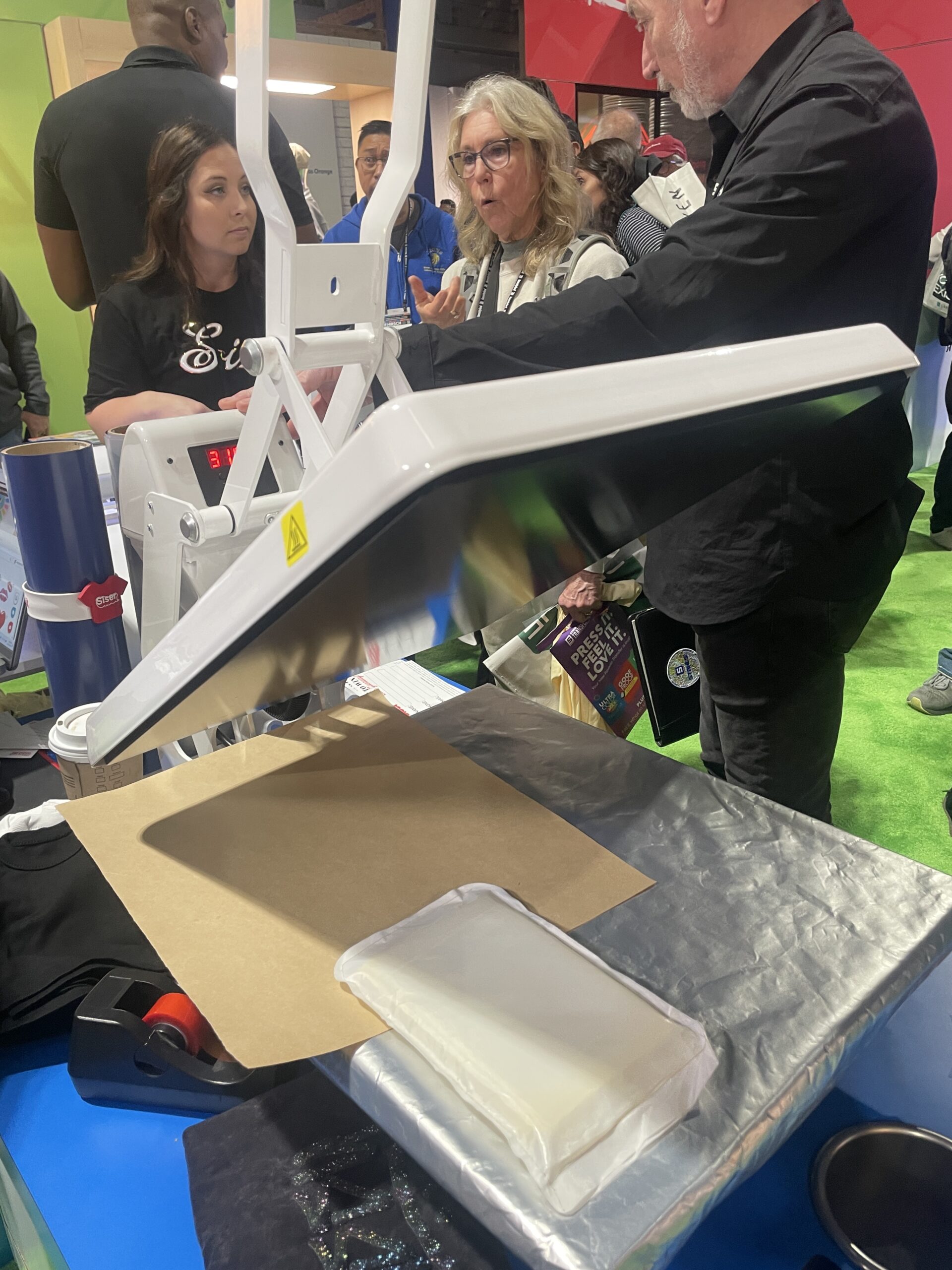 heat press open with transfer pillow